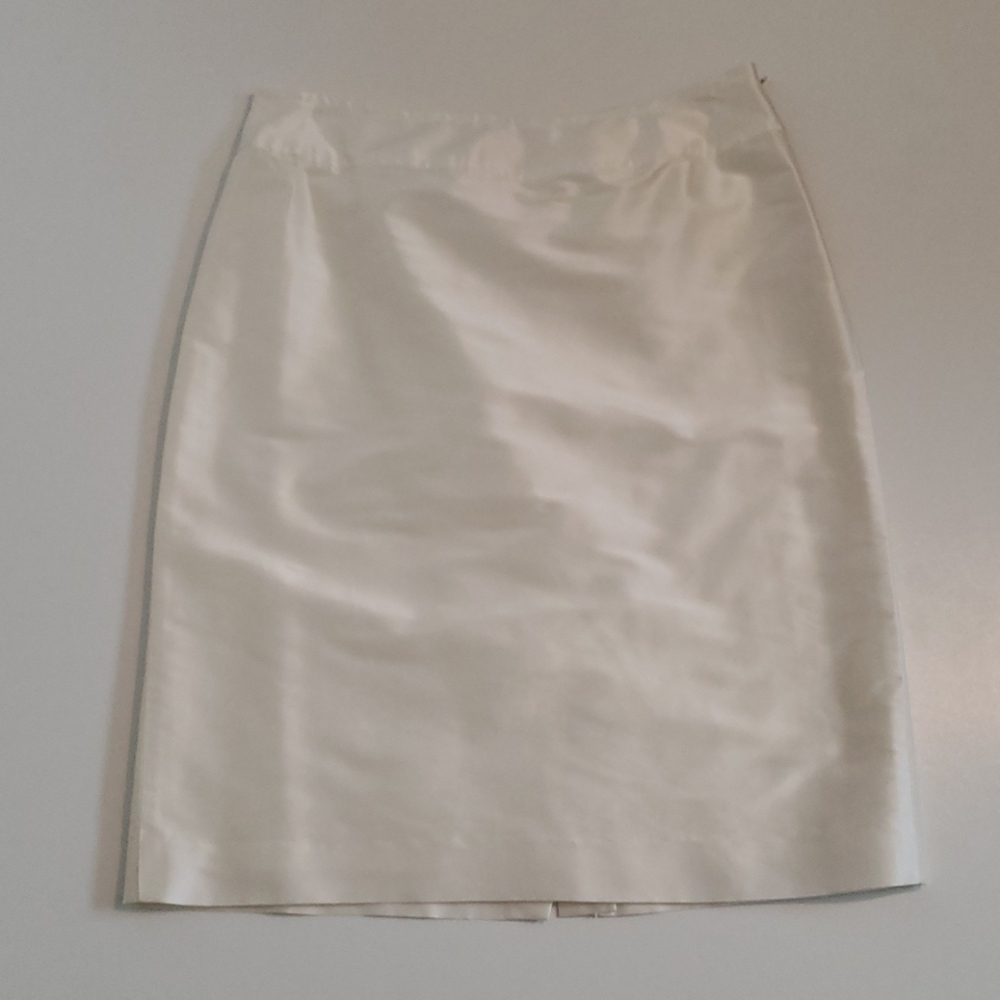NEW Renfrew Collection Short Skirt w/ Yoke Ivory